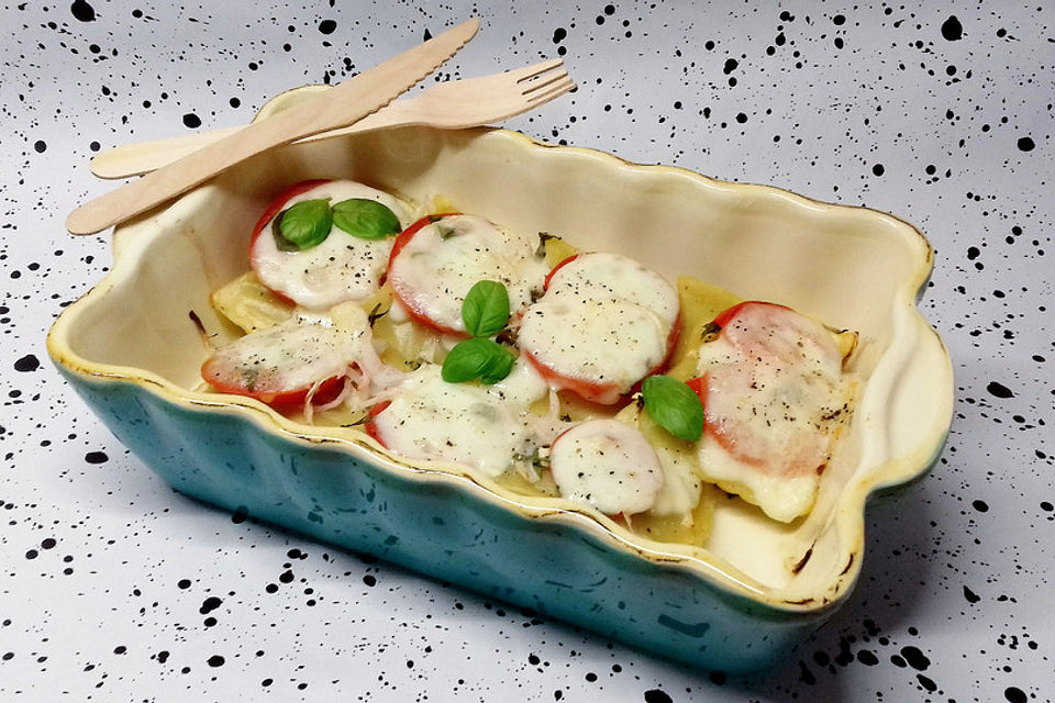 Tomate-Mozzarella auf Maultaschen