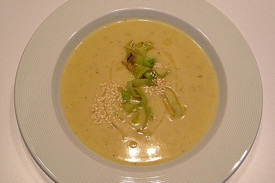 Samtige Kartoffelsuppe mit Lauch