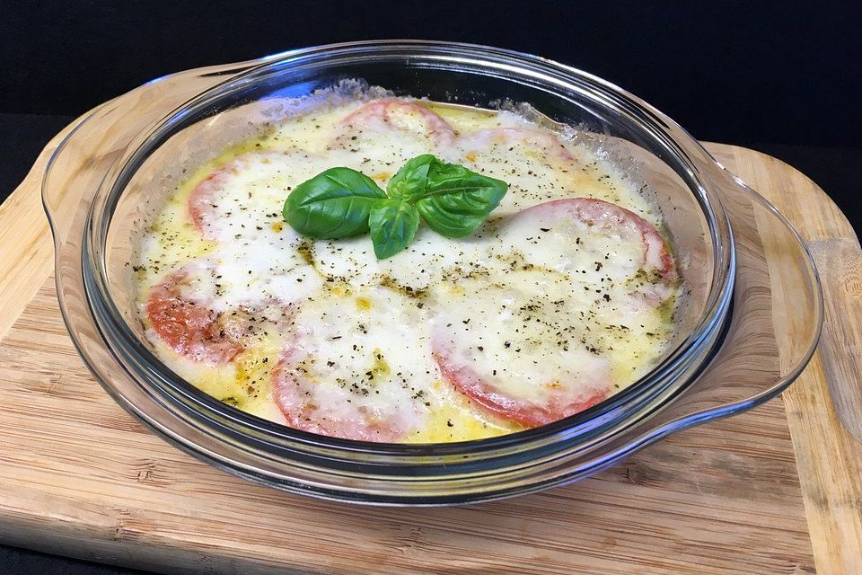 Tomaten mit überbackenem Mozzarella