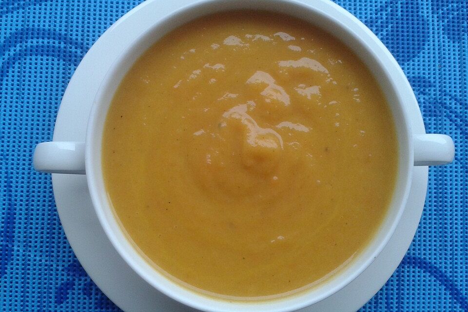 Kürbiscremesuppe mit Kokosmilch