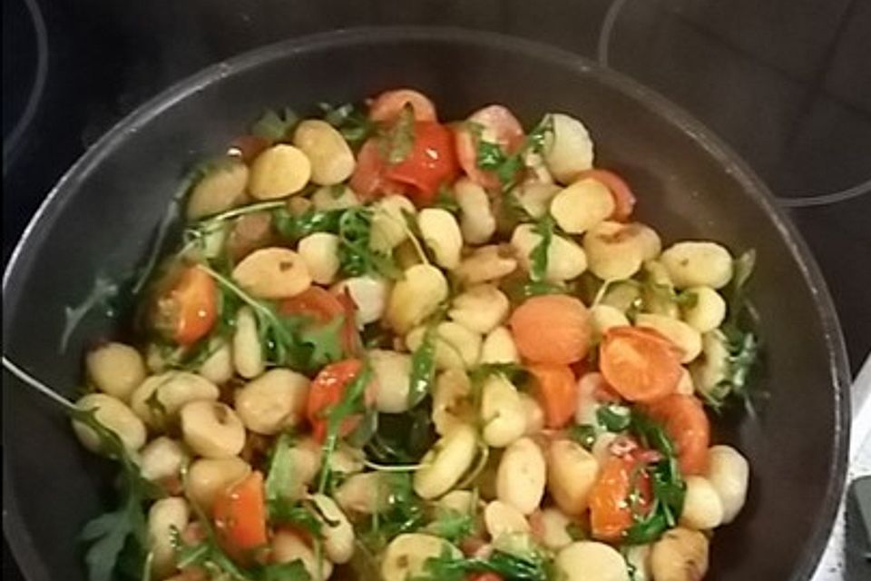 Gnocchi-Pfanne mit Rucola