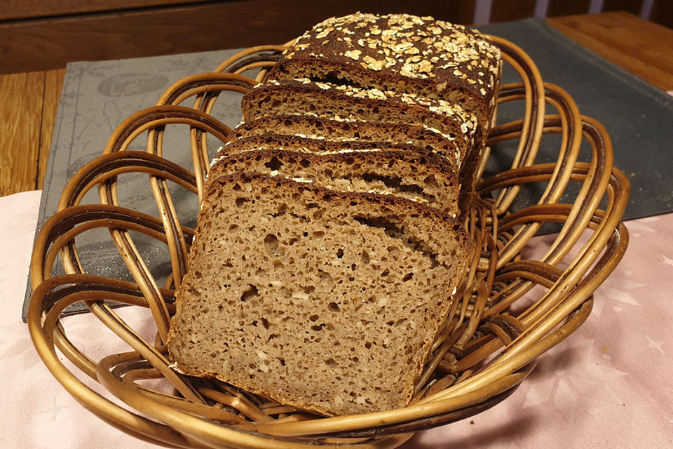 Roggenschrotbrot