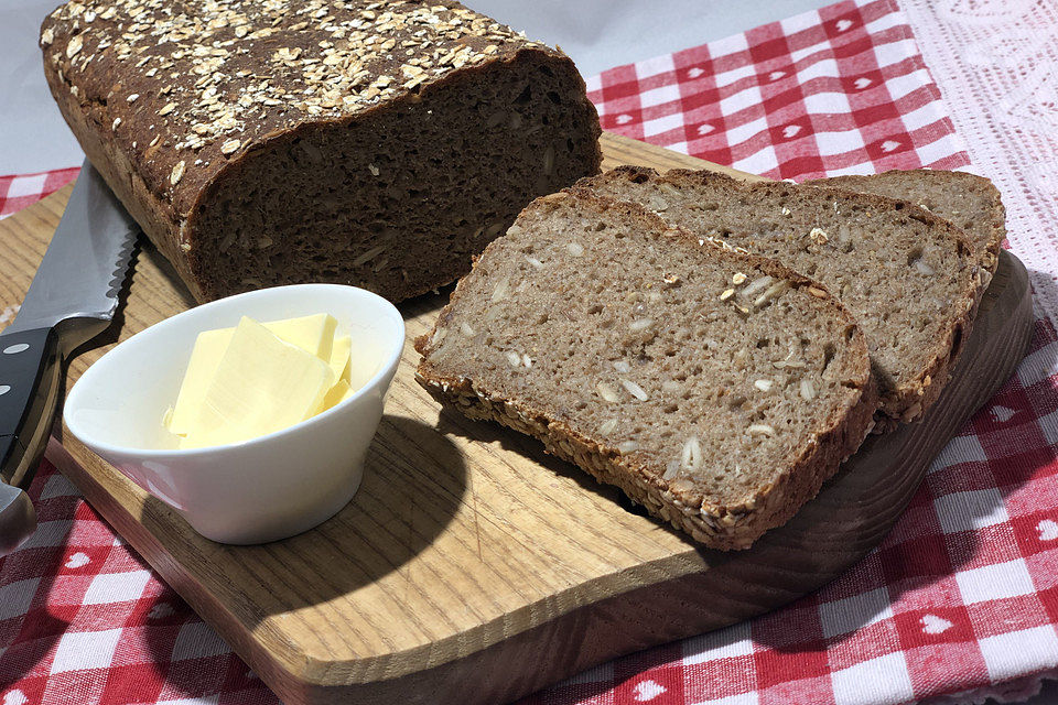 Roggenschrotbrot