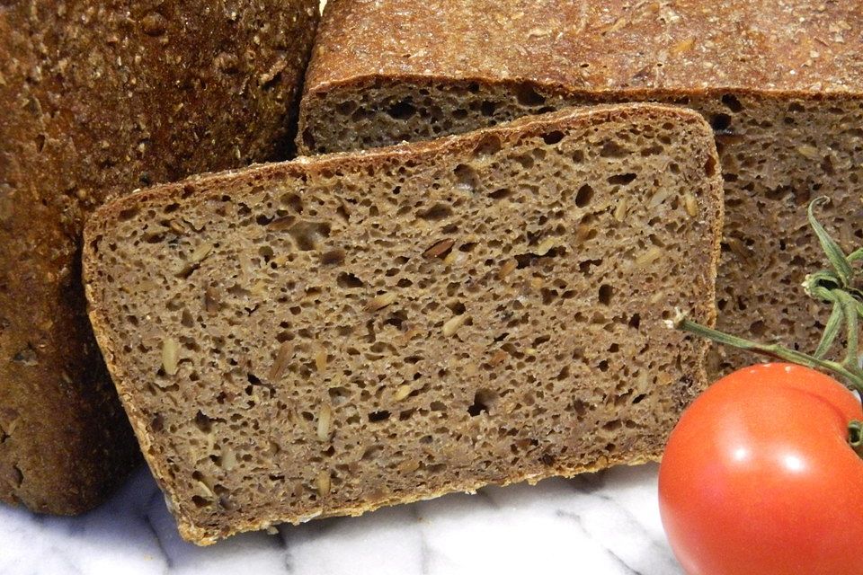 Roggenschrotbrot