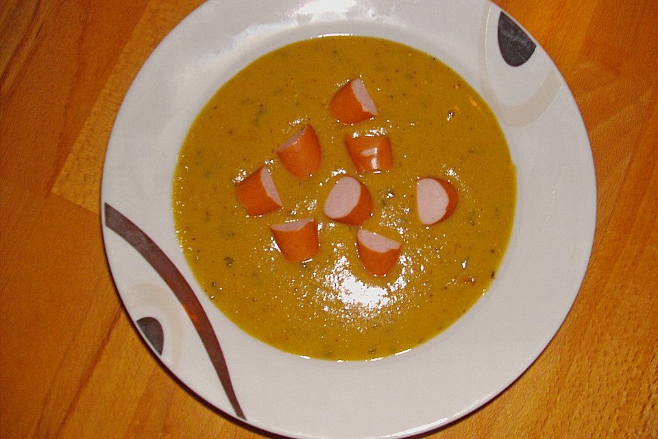 Erbsensuppe mit süßem Senf