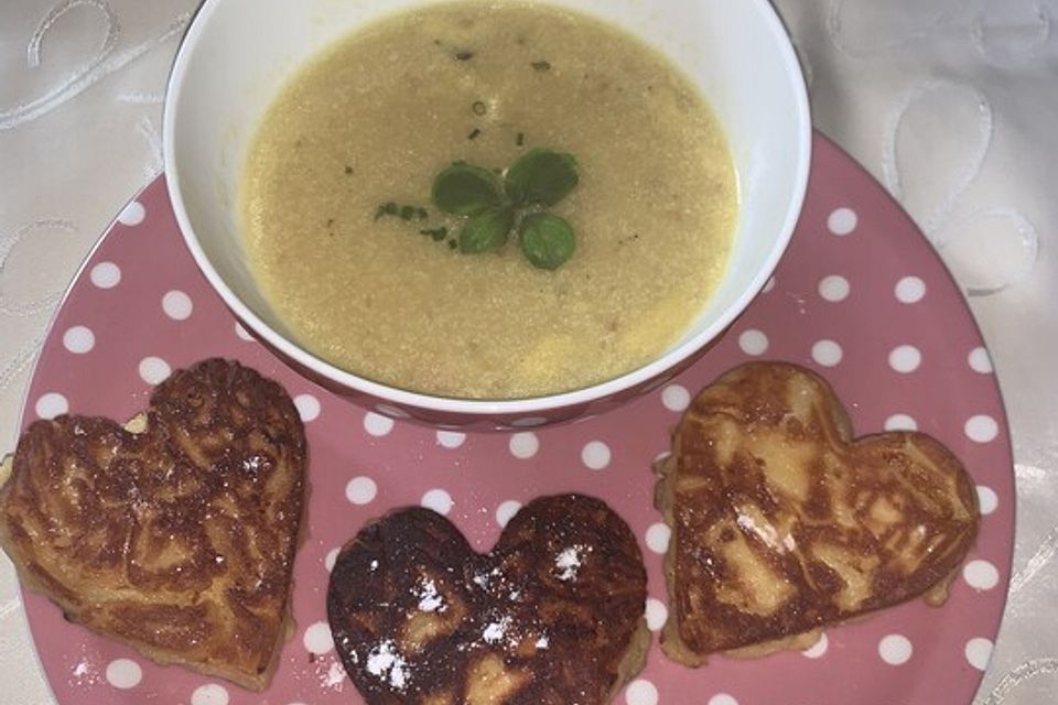 Badische Kartoffelsuppe mit Apfelküchle