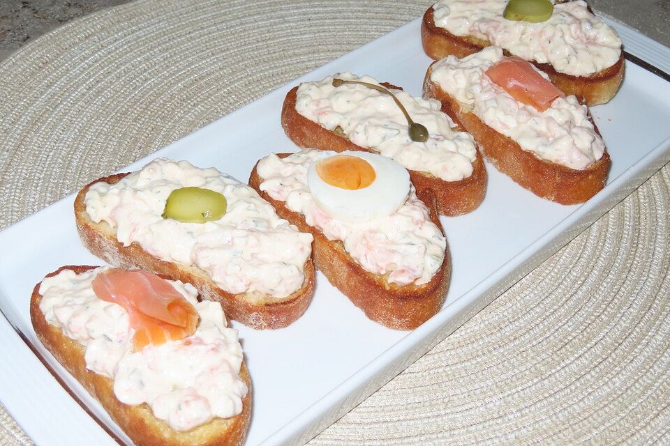 Crostini mit Lachscreme