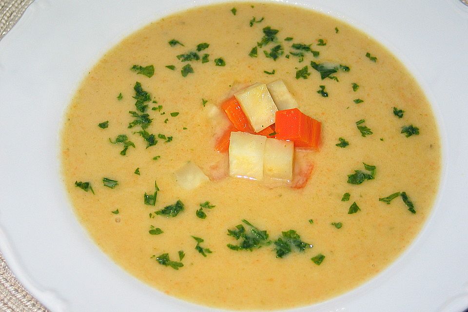 Selleriecremesuppe mit Apfel