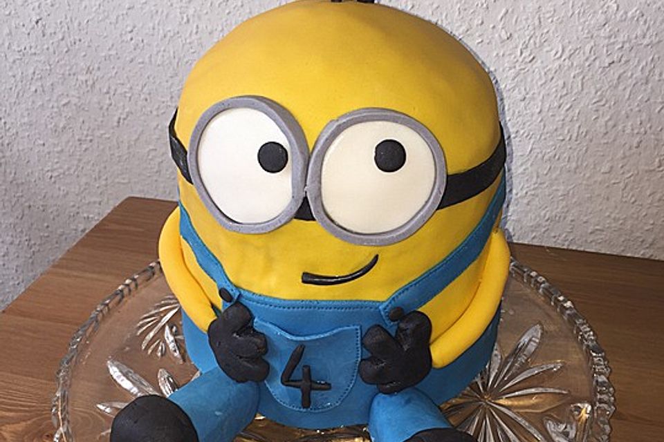 3D-Minion-Torte