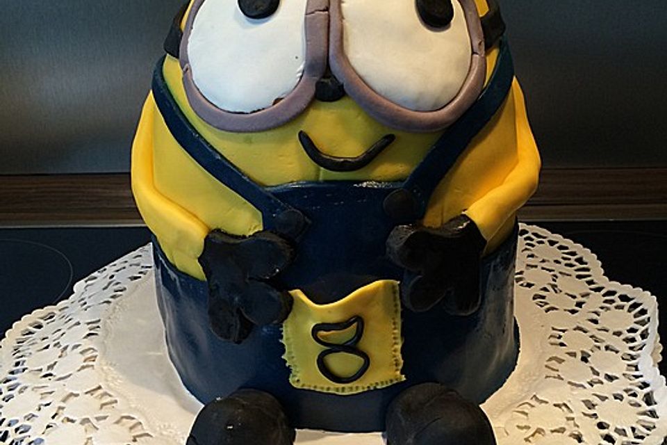 3D-Minion-Torte