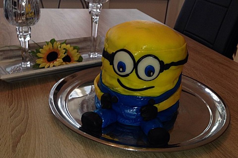 3D-Minion-Torte