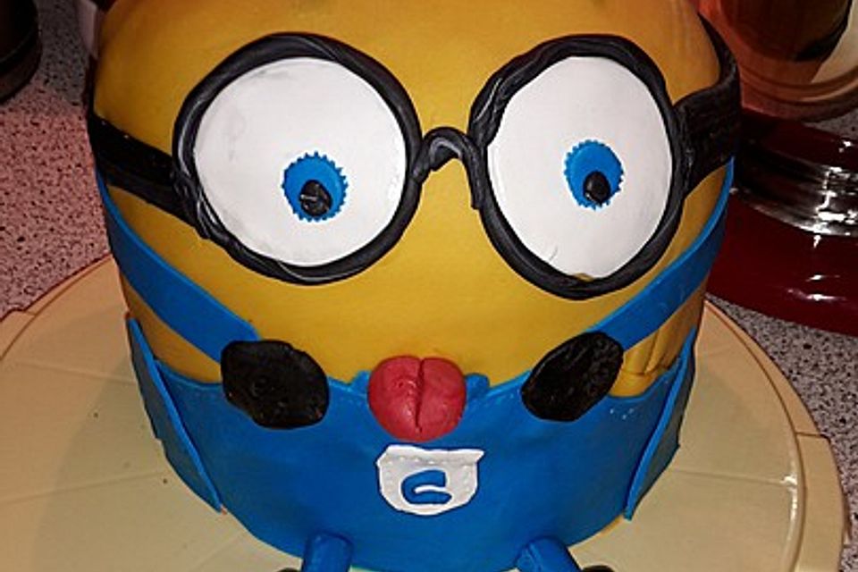 3D-Minion-Torte