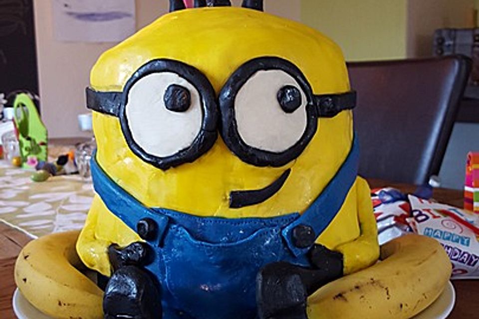 3D-Minion-Torte