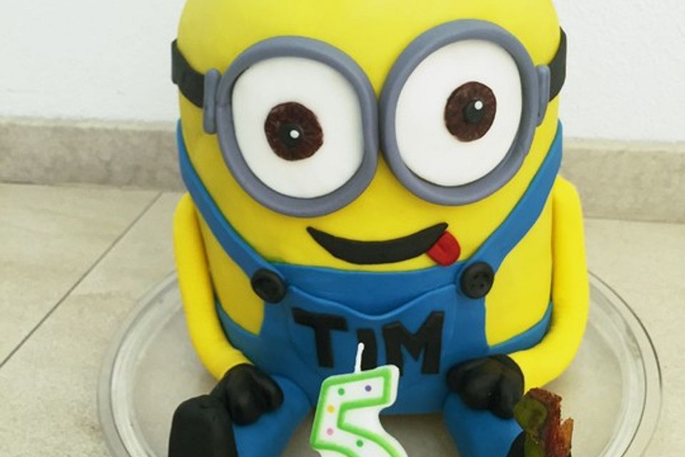 3D-Minion-Torte