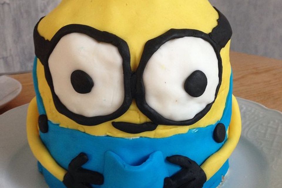 3D-Minion-Torte