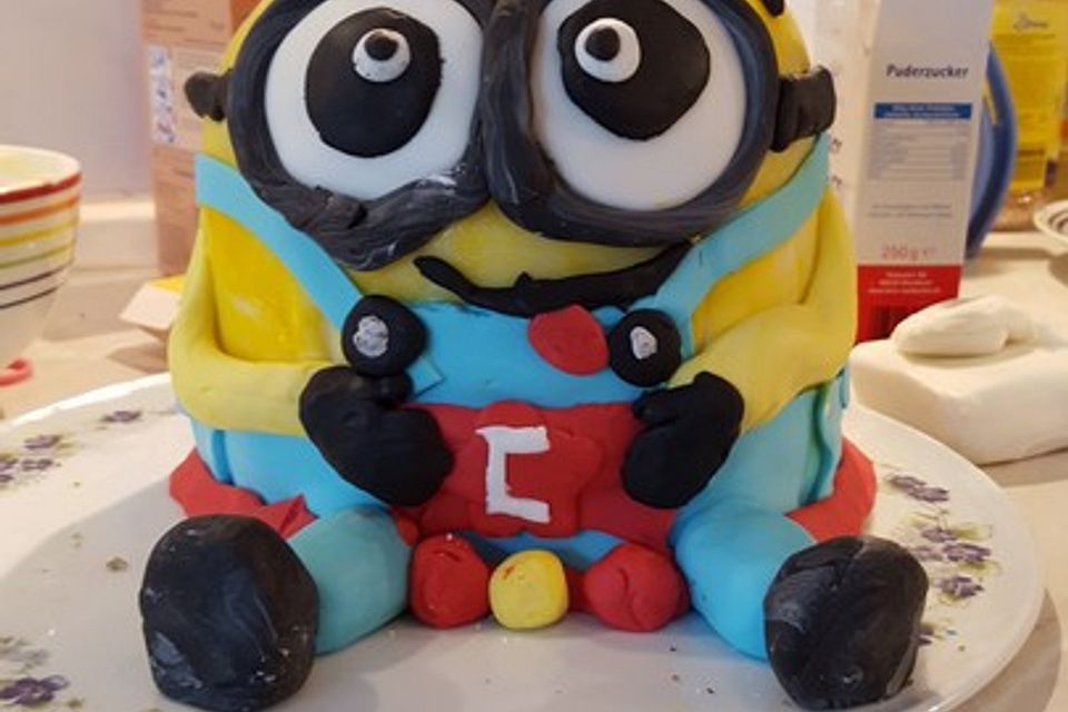 3D-Minion-Torte