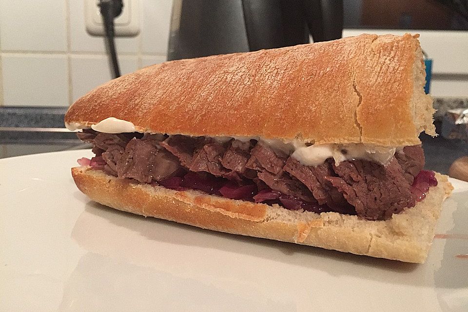 Steaksandwich mit Zwiebelmarmelade