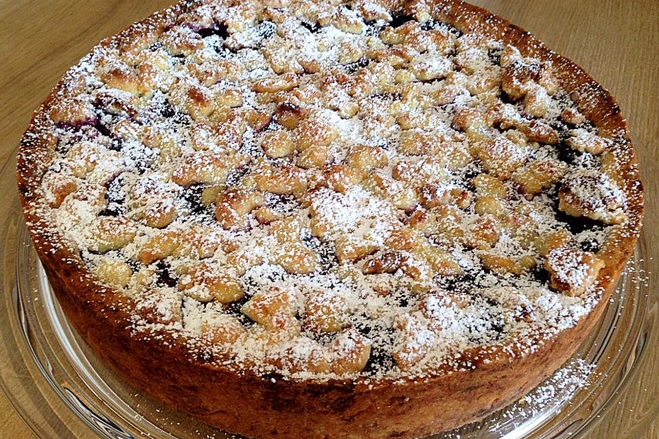 Blaubeerkuchen mit Marzipanstreusel