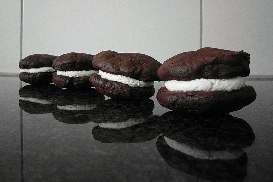 Marshmallow Whoopies