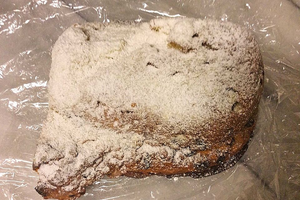 Mamas Mandelstollen