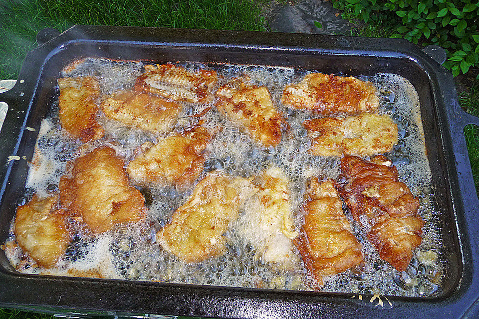 Knuspriges Dorschfilet in Bierteig