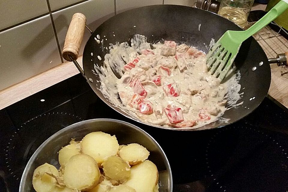 Geflügelpfanne mit Kartoffeln