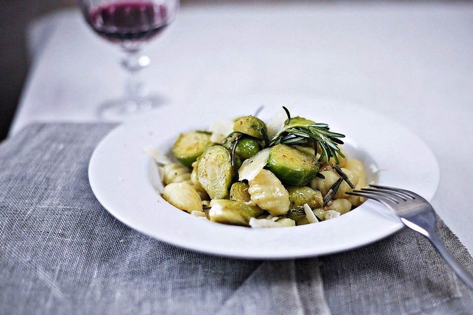 Gnocchi mit Rosenkohl