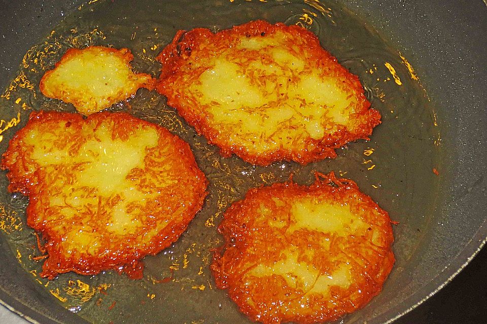 Kartoffelpuffer / Reibekuchen / Reibedatschi