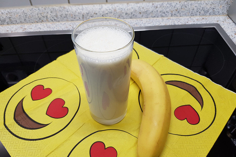 Einfacher Bananenshake mit Traubenzucker