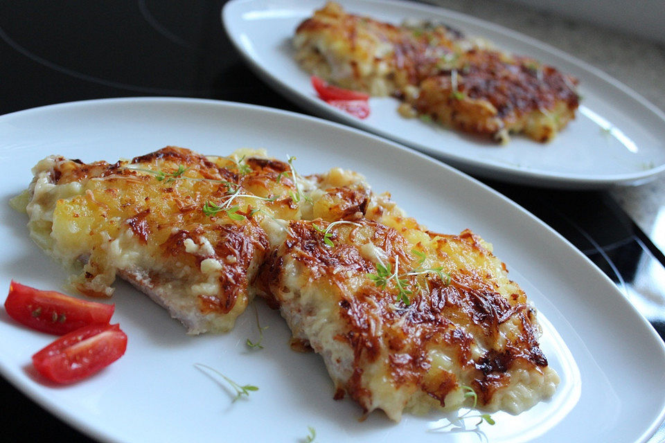 Schnitzel mit Kloßteig überbacken