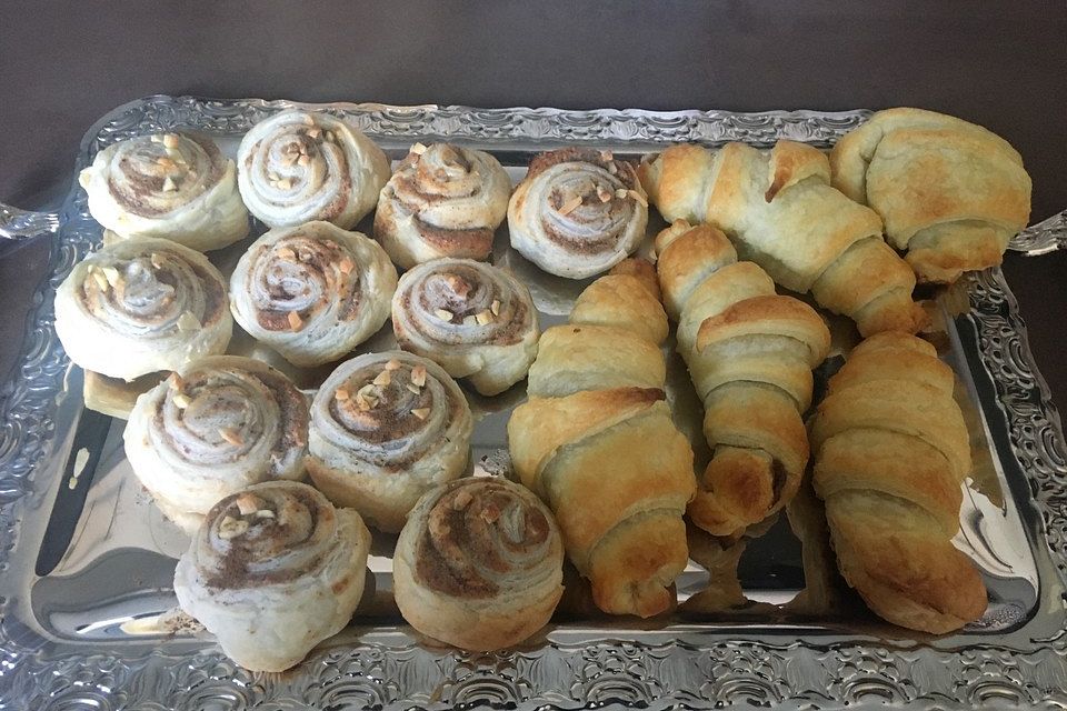 Schnelle Nuss-Blätterteig-Schnecken