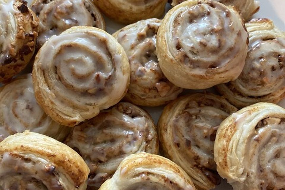 Schnelle Nuss-Blätterteig-Schnecken