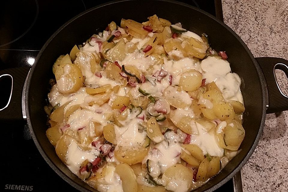 Kartoffel-Zucchini Pfanne