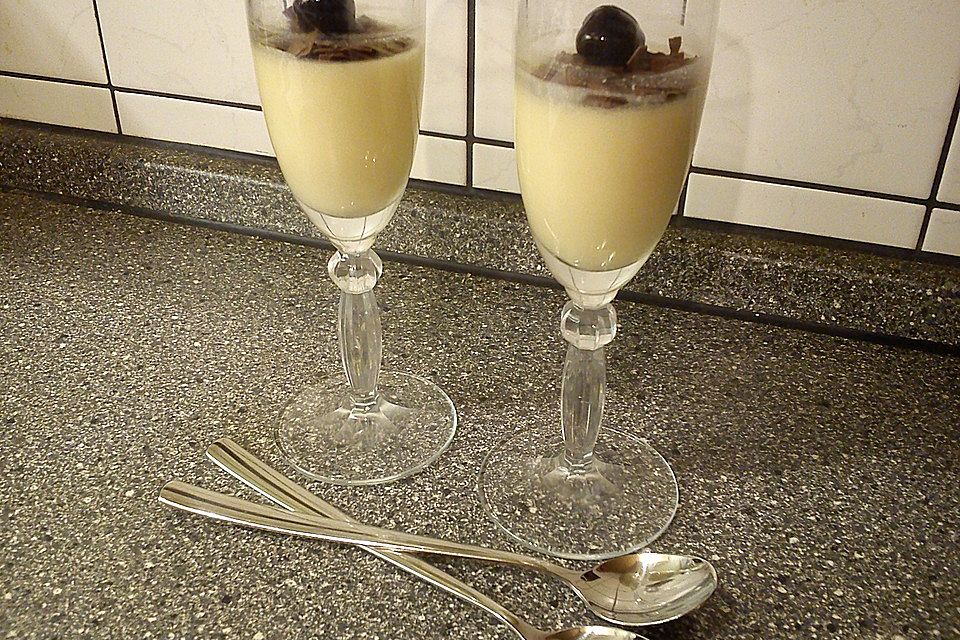 Weiße Mousse au Chocolat