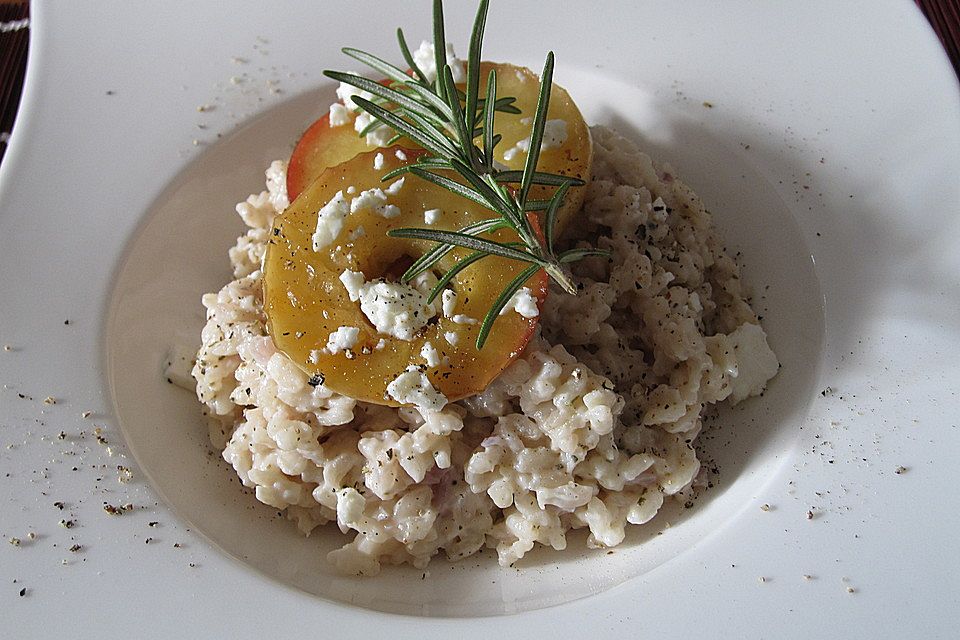 Ziegenkäserisotto mit karamellisiertem Apfel