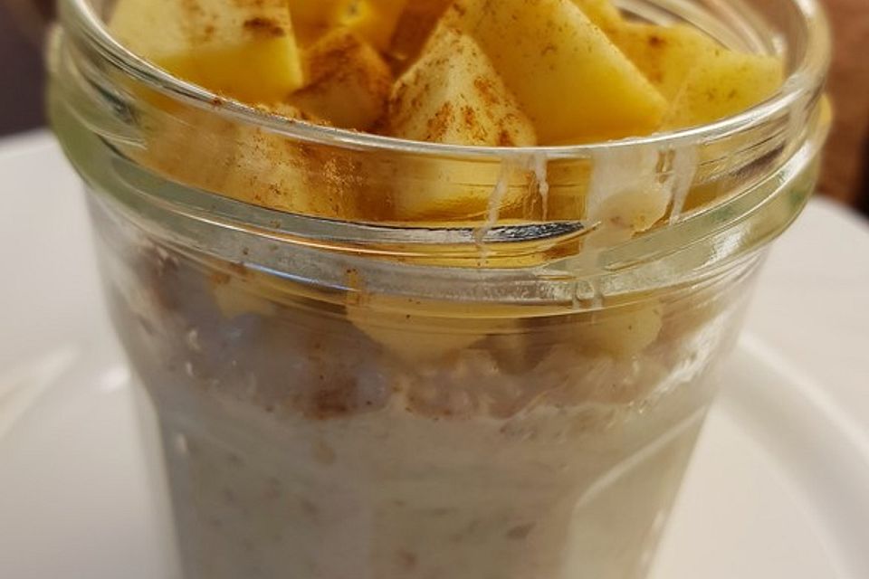 Bananen-Apfel-Zimt-Porridge