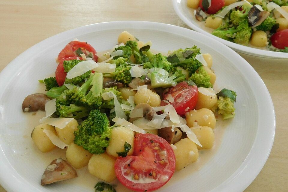 Gnocchi mit Gemüseoße