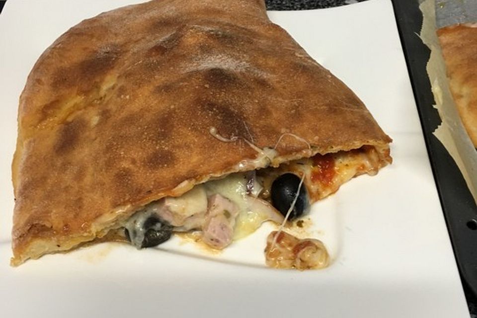 Pizza Calzone