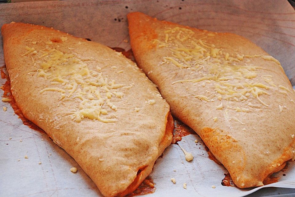 Pizza Calzone