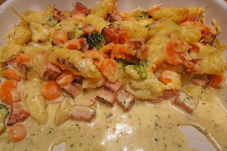 Schupfnudel-Gratin mit Leberkäse