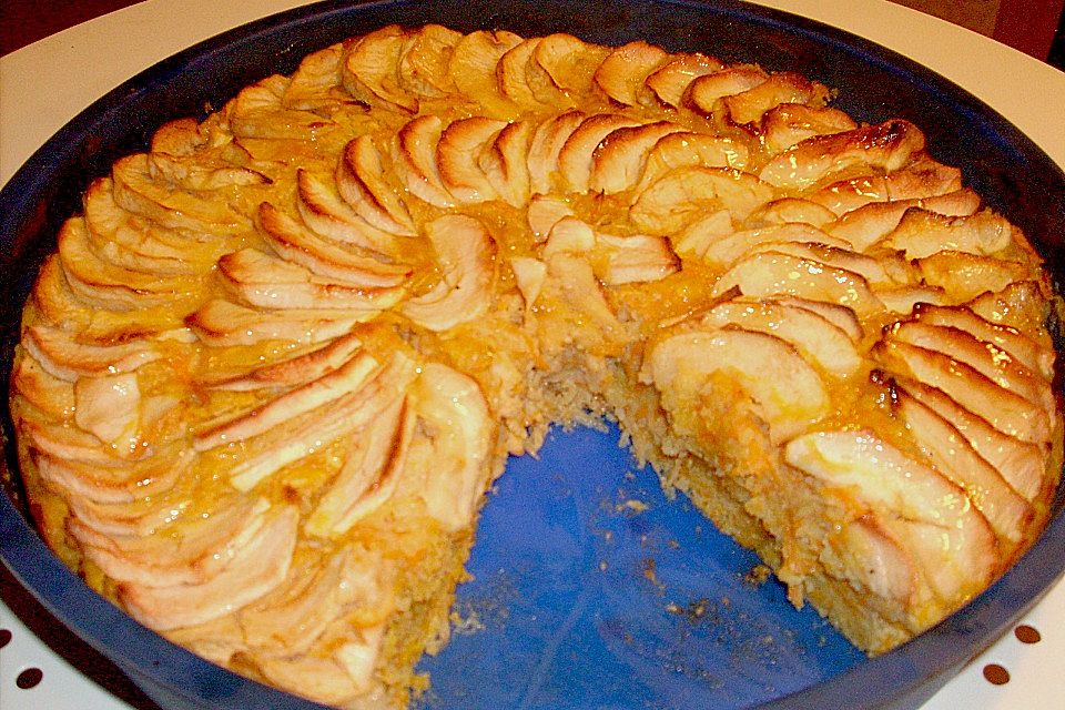 Apfel - Möhrentorte