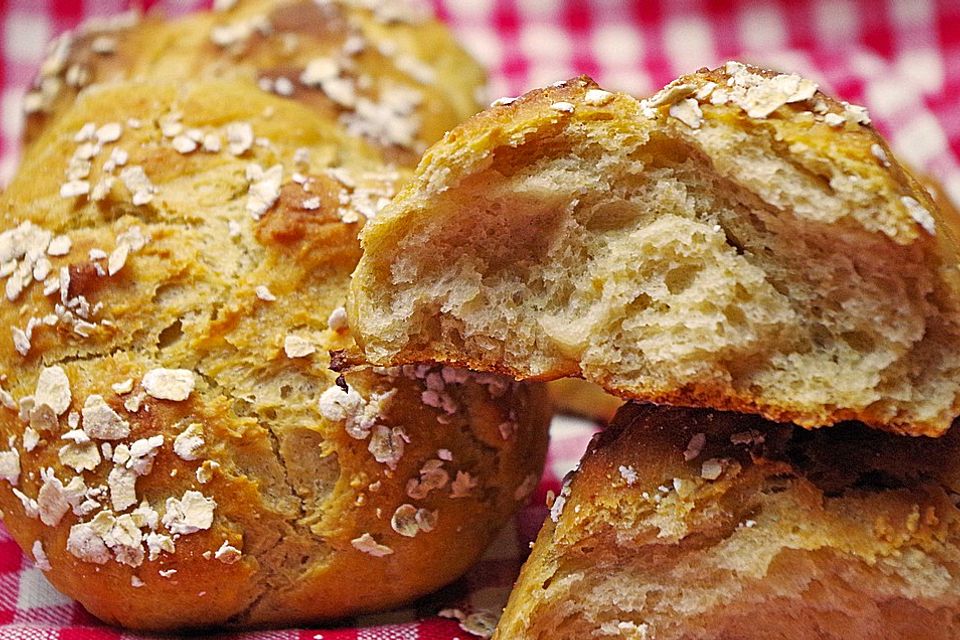 Dinkel-Malzbier-Brötchen