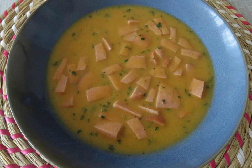 Kartoffelsuppe mit Paprika