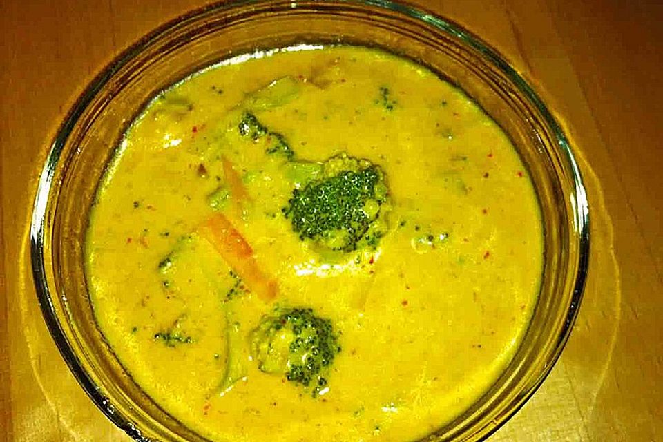 Brokkoli-Curry-Kokosmilch-Suppe