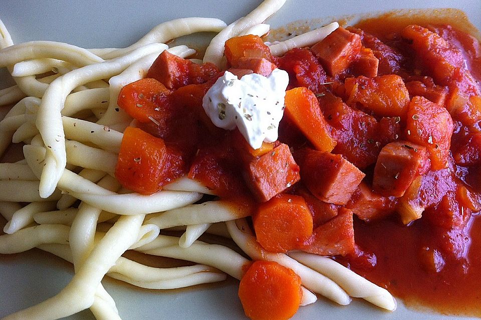 Wurst-Kürbis-Tomaten-Gulasch