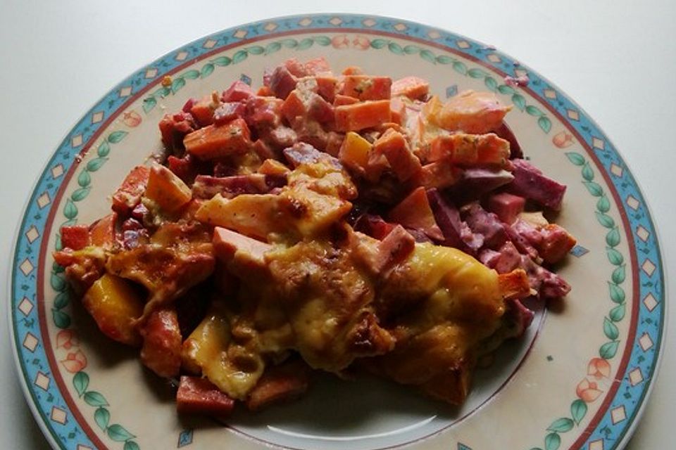 Rotes Süßkartoffelgratin