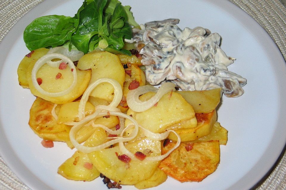 Frischkäse-Champignons mit Ofenkartoffeln