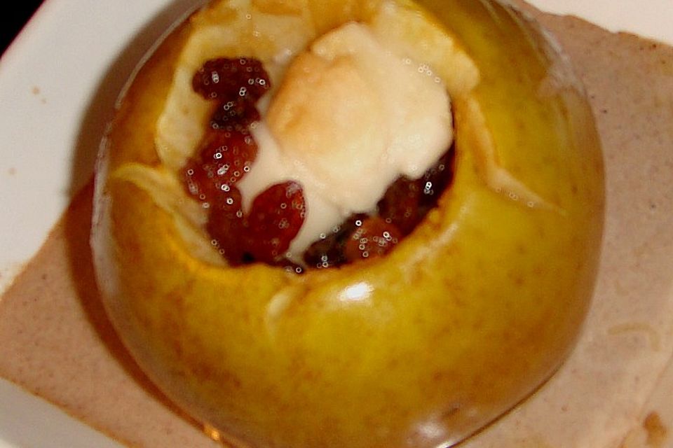 Bratapfel mit Lebkuchensauce