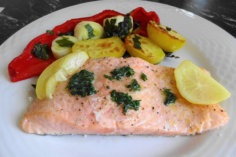 Lachs mit Bärlauchbutter