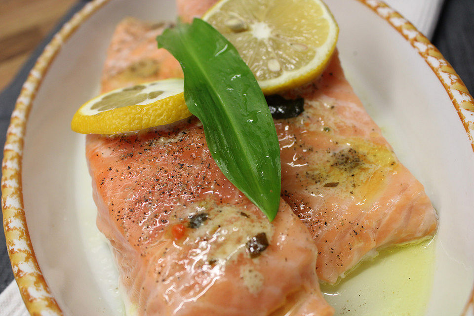 Lachs mit Bärlauchbutter